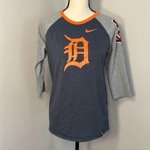 Genuine Merchandise MLB Nike Women Blue/Gray Detroit Tigers 3/4 Sleeve Top Sz M - Picture 2 of 6